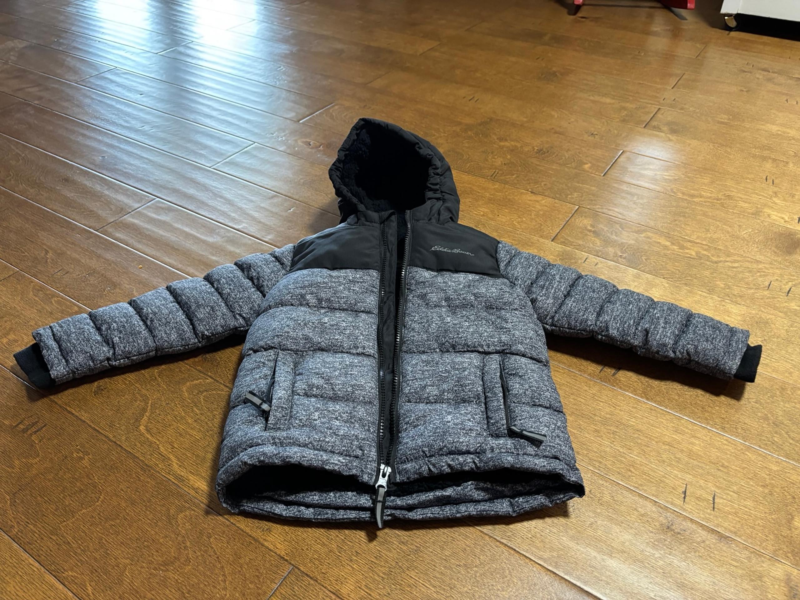 Eddie Bauer jacket hooded boys size 3t puffy smoke free pet free cross posted