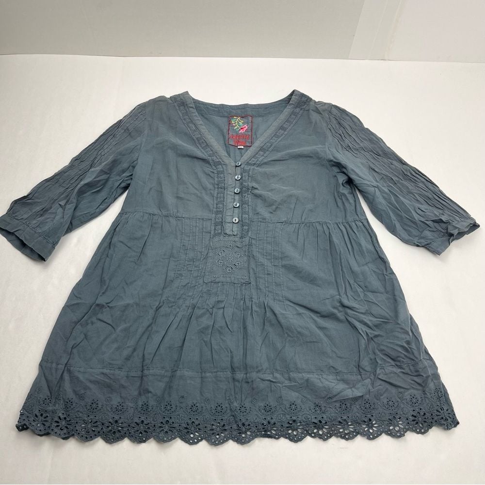 Johnny Was Embroidered Womens SZ Medium Grey Gray Blouse Tunic Top Boho Bohemian