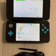 New Nintendo 2DS XL [Black / Turquoise Console] w/ Charger & Stylus