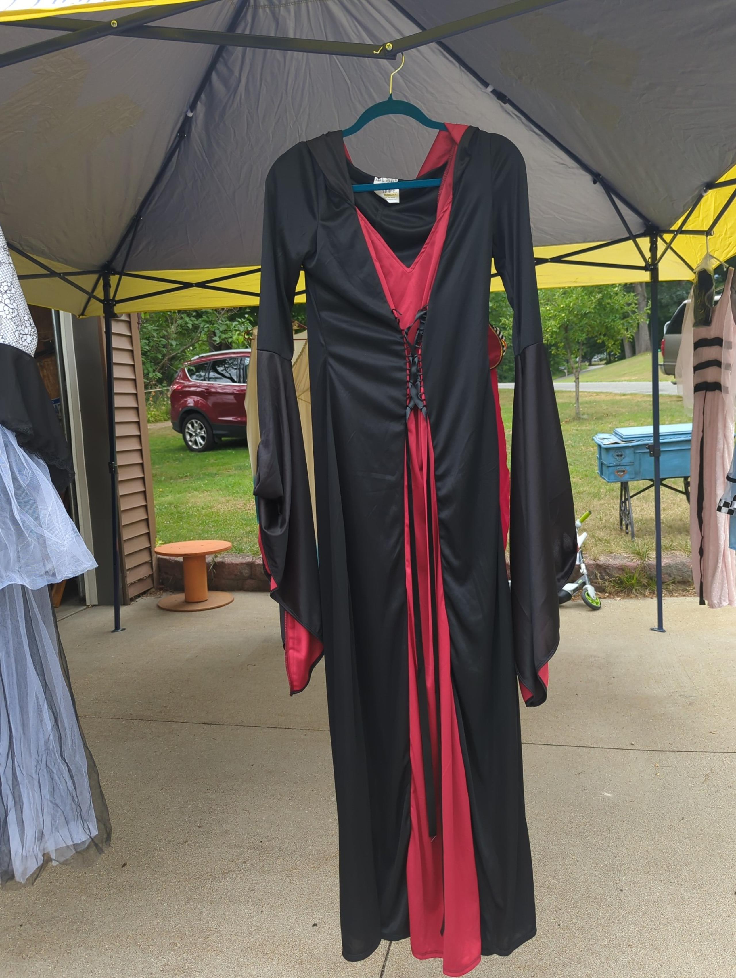 Halloween custom dress