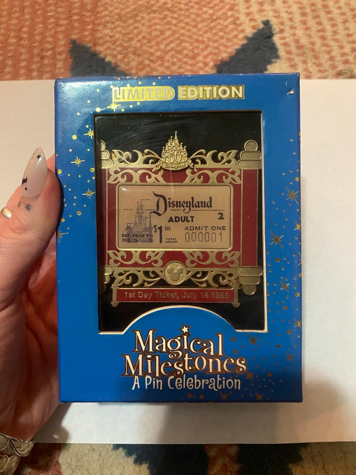 NWT JUMBO DISNEY PIN