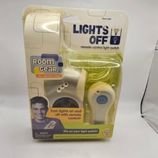 Room Gear Wild Planet  Lights Off 92003 Remote Light Switch Device Brand New.