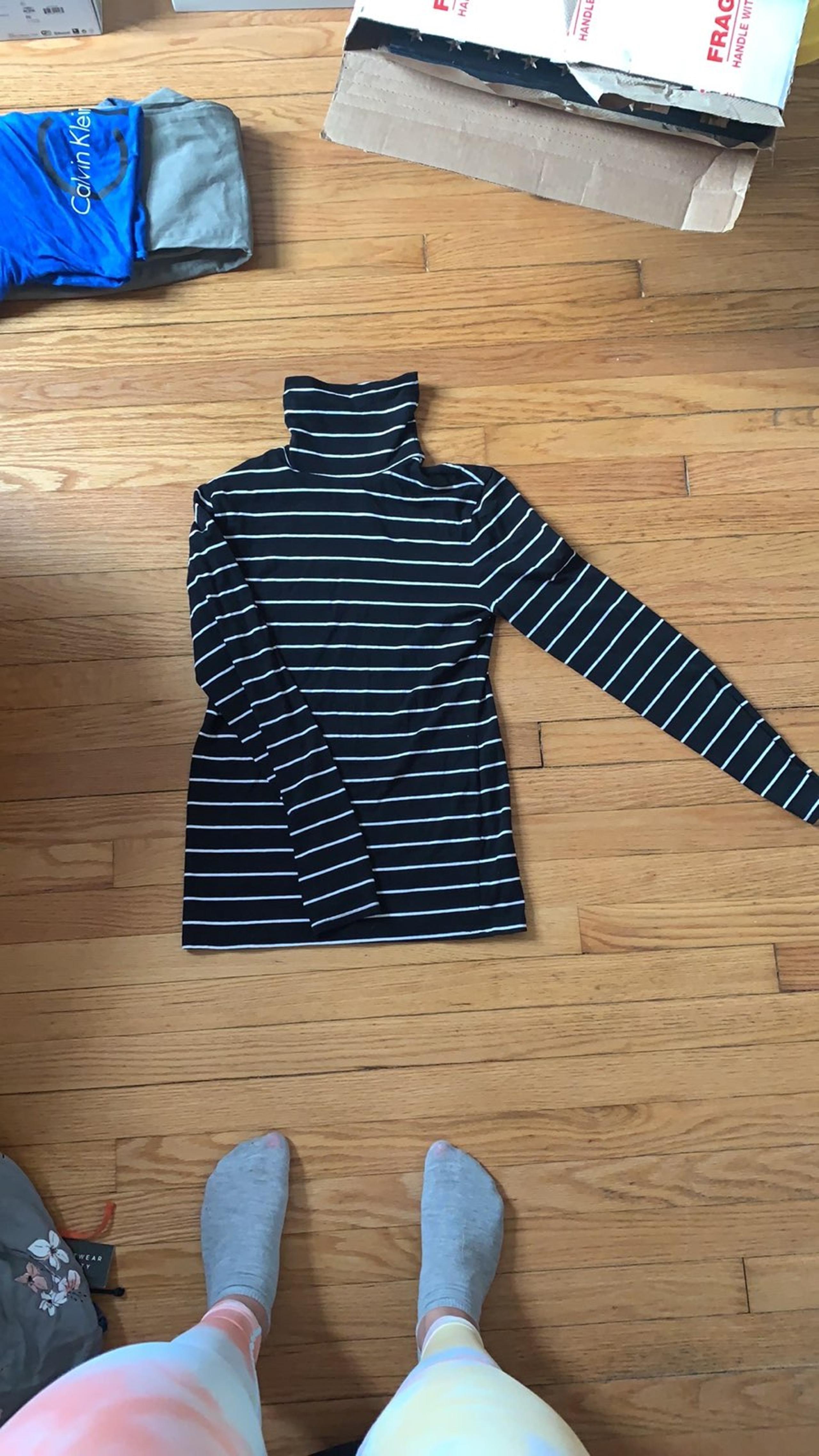 Gap turtleneck knit tops