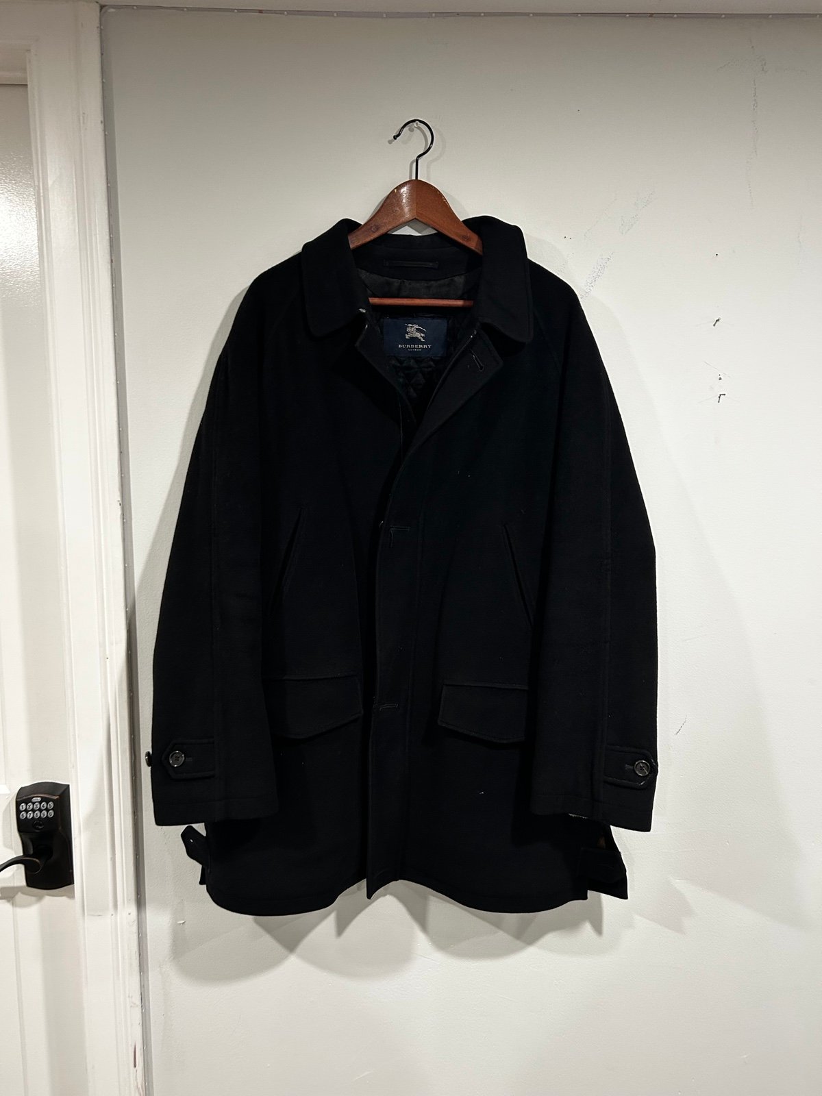 Men’s Black Burberry Trenchcoat