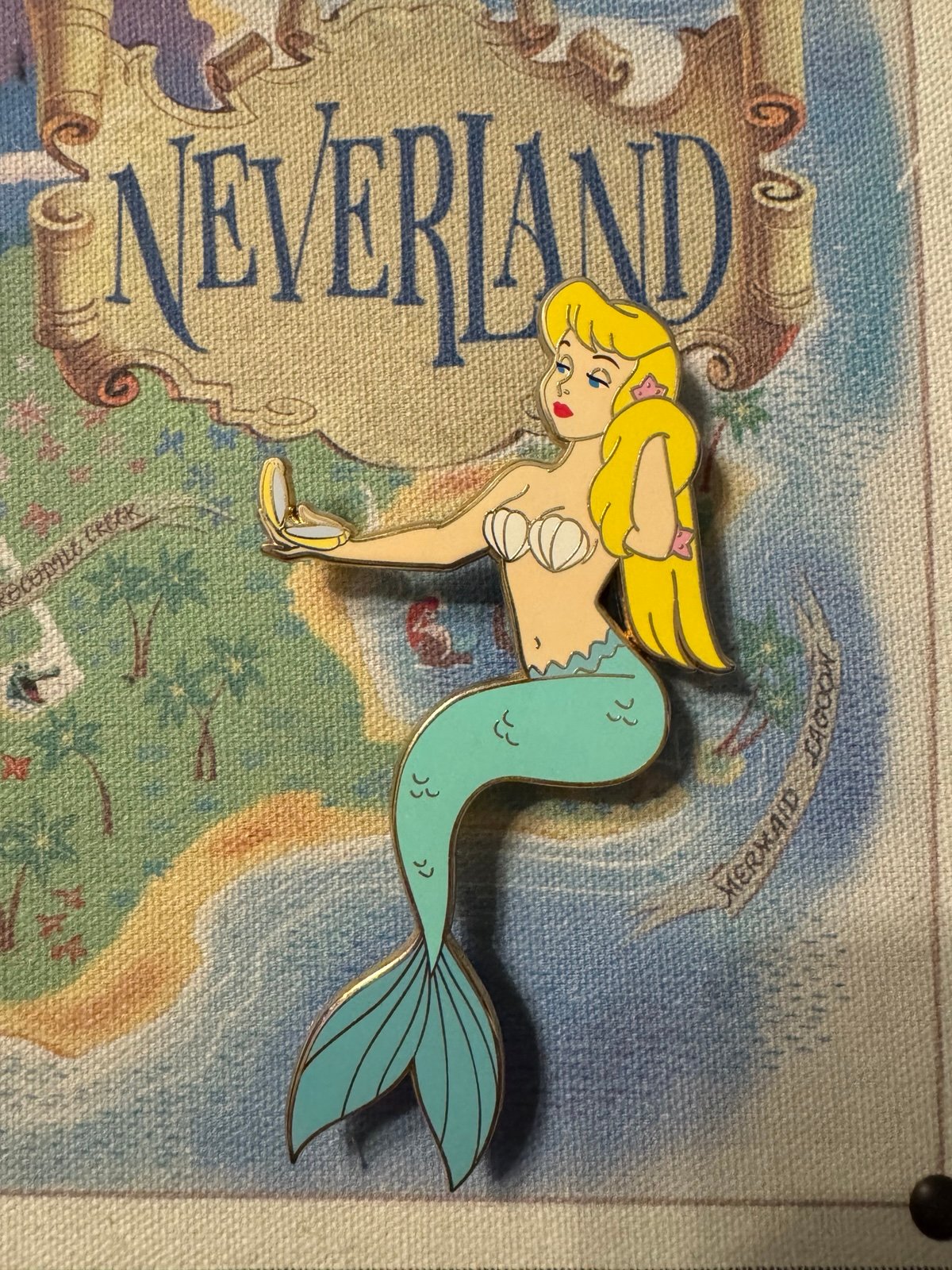 Disney Lagoon Fantasy Pin LE30 - Blonde Mermaid Lagoon Fantasy Pin
