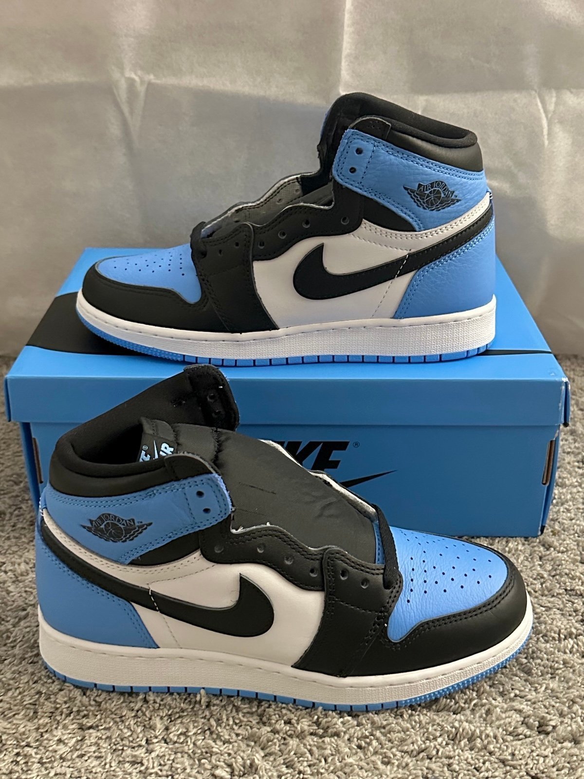Air Jordan 1 Retro High ‘UNC Toe’