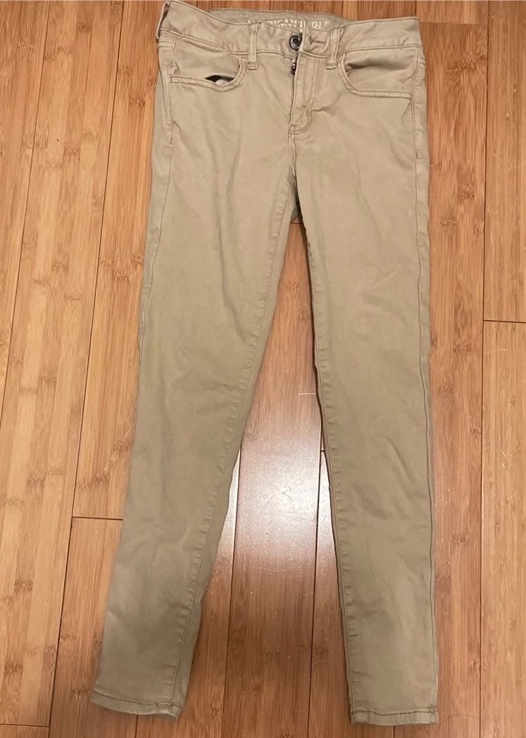 American Eagle Khakis