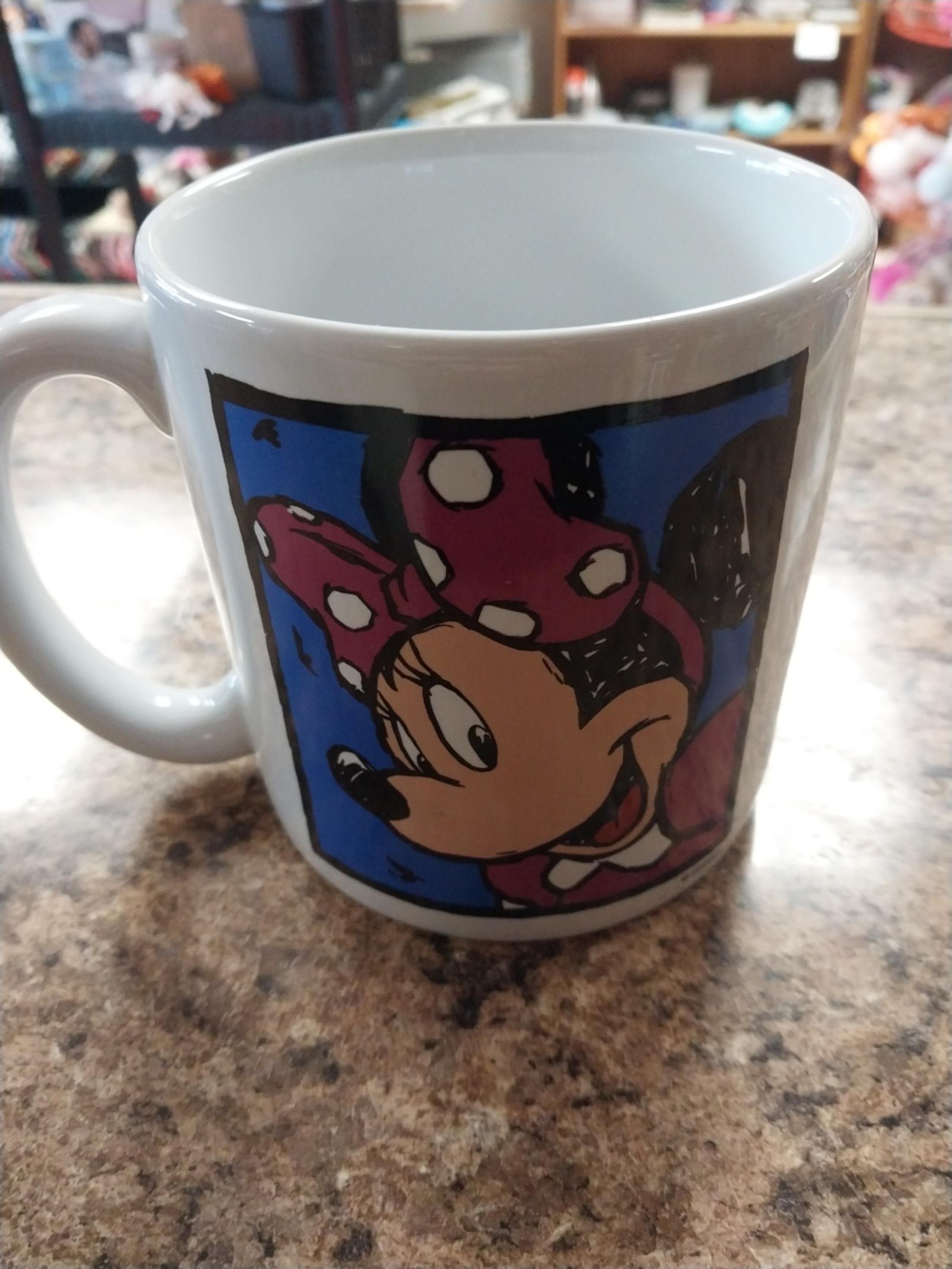 Oversized Minnie Mouse Coffee Cup