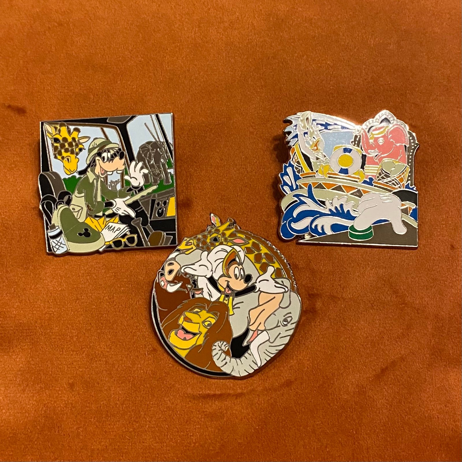 Disneys Animal Kingdom Theme Park Booster Pack (3-Pins ONLY) Exclusive 2009