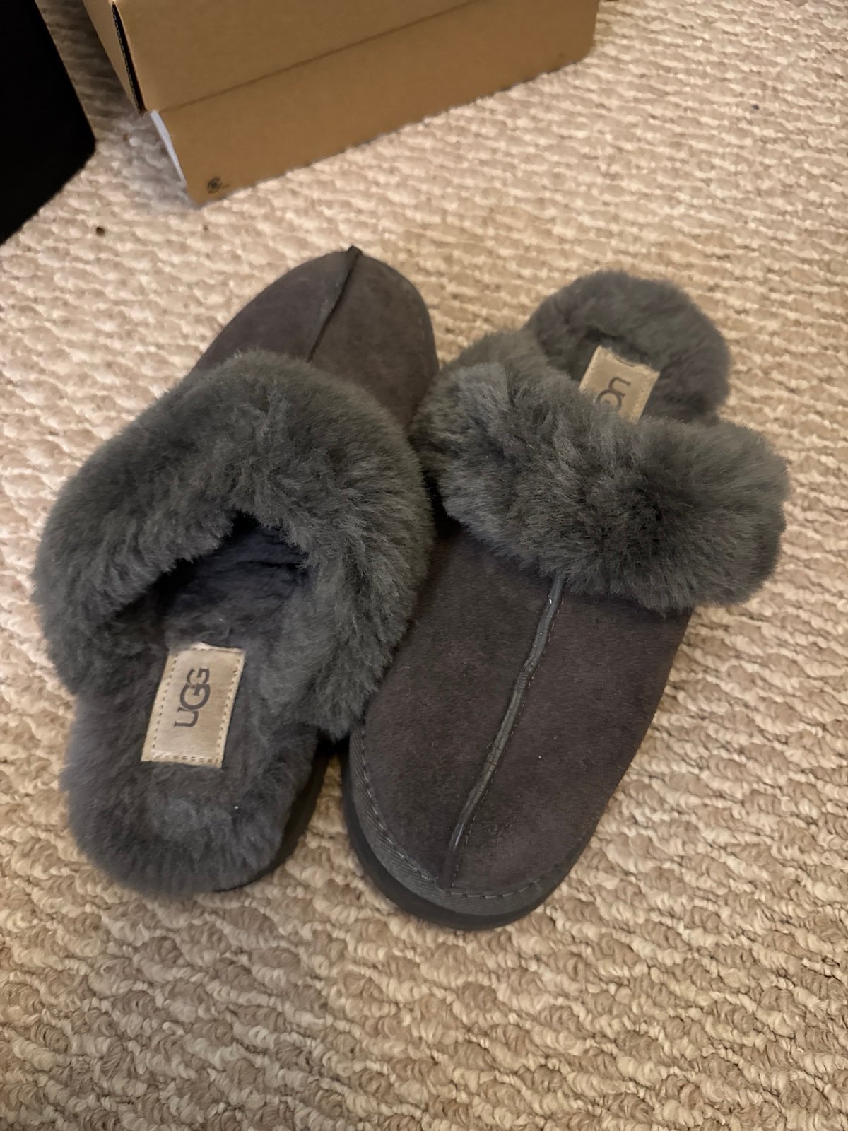 UGG disquette (SIZE women’s 7)