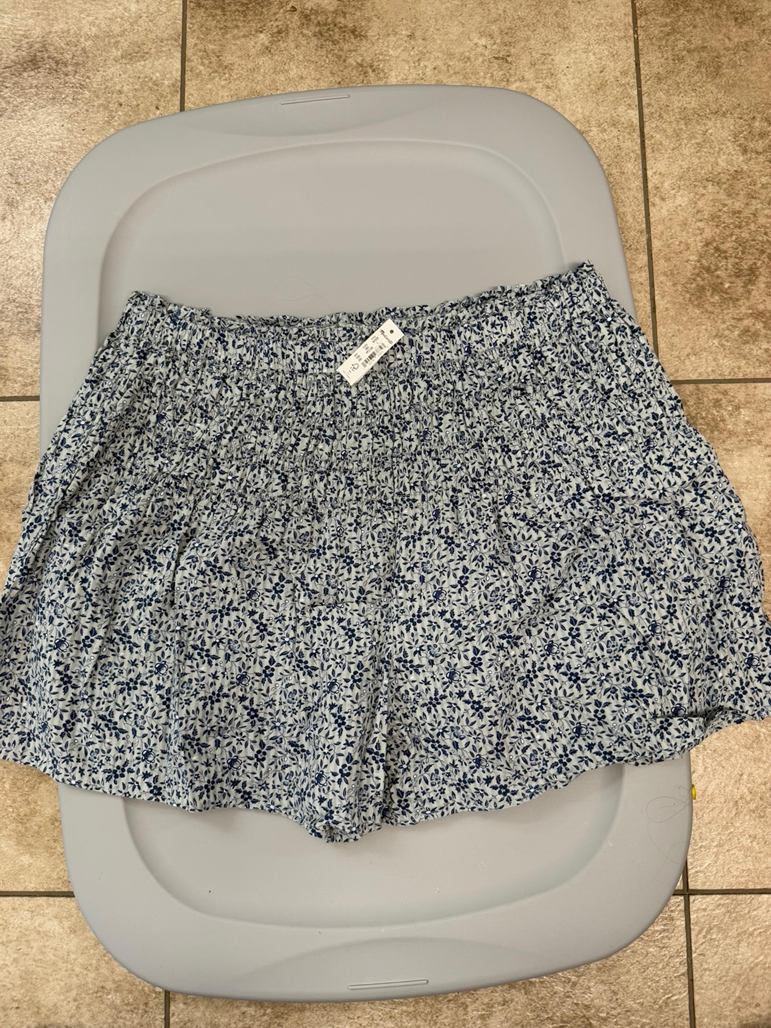 Madewell Smocked Pull-On Shorts in Florentine Floral Size Large NWT