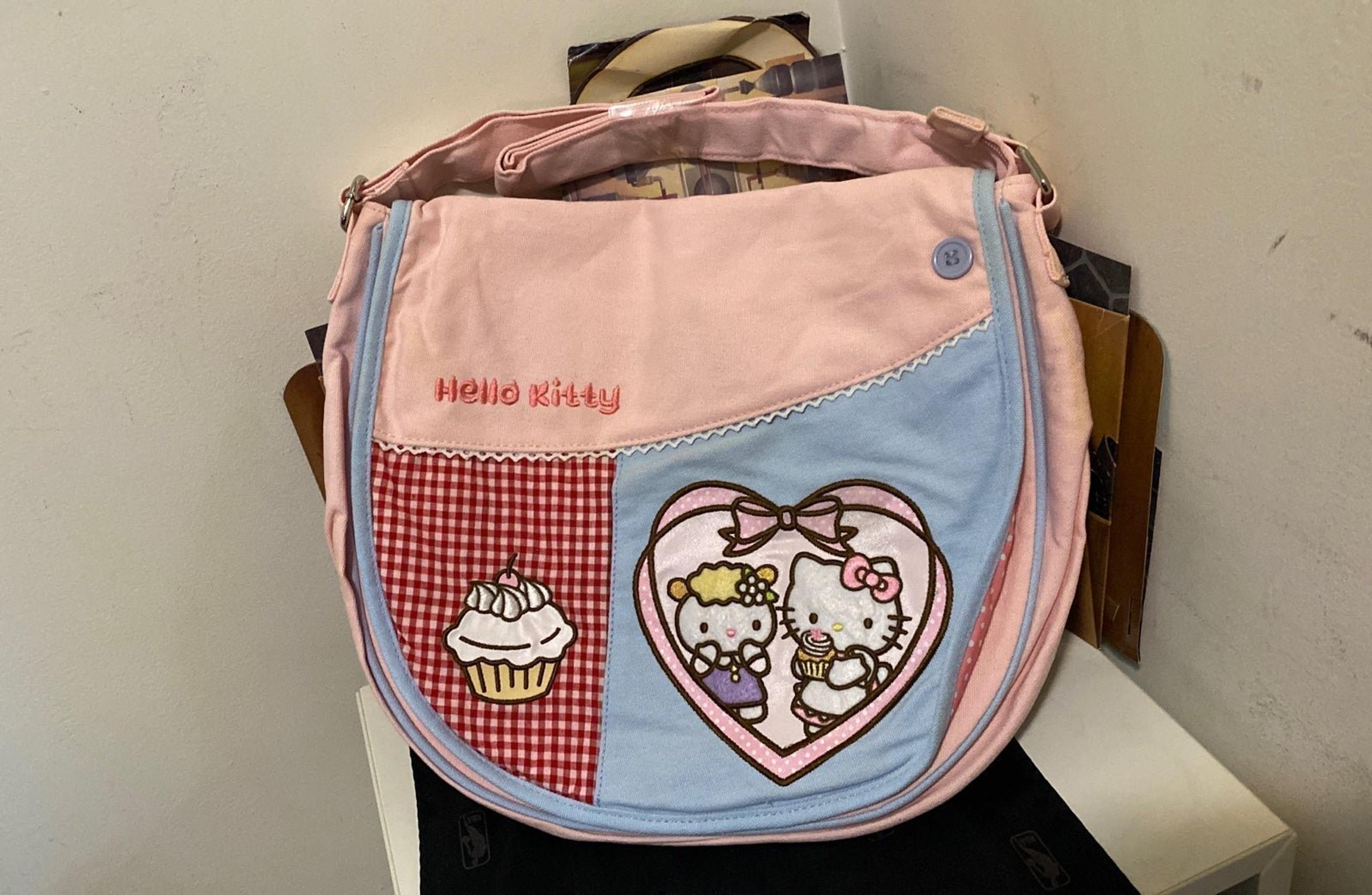 Hello Kitty x Sanrio 2008 Vintage Pink Cross Tote Bag For Women!