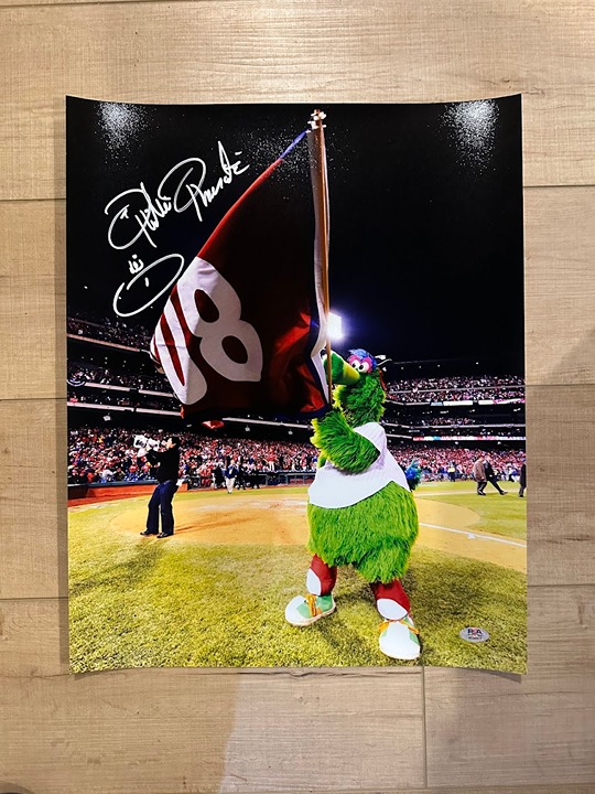 Phillie Phanatic signed autographed Philadelphia Phillies 16x20 Photo PSA