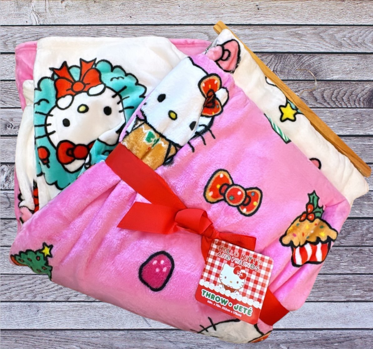 Hello Kitty Christmas Blanket 2 pack