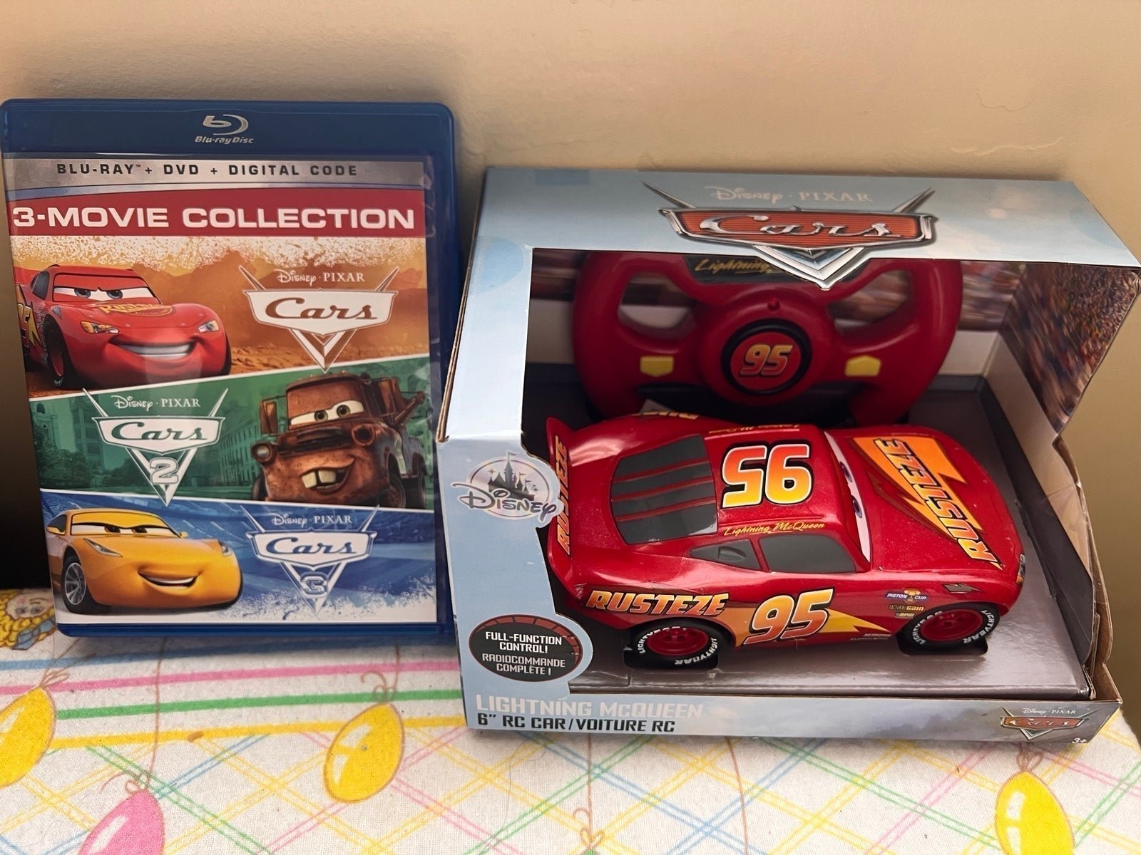 Walt Disney Cars 1, 2, 3, Blu-ray, DVD gift set