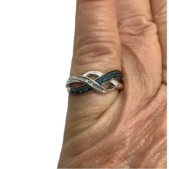 JWBR sterling silver Blue & white diamond ring size 7.25 good condition