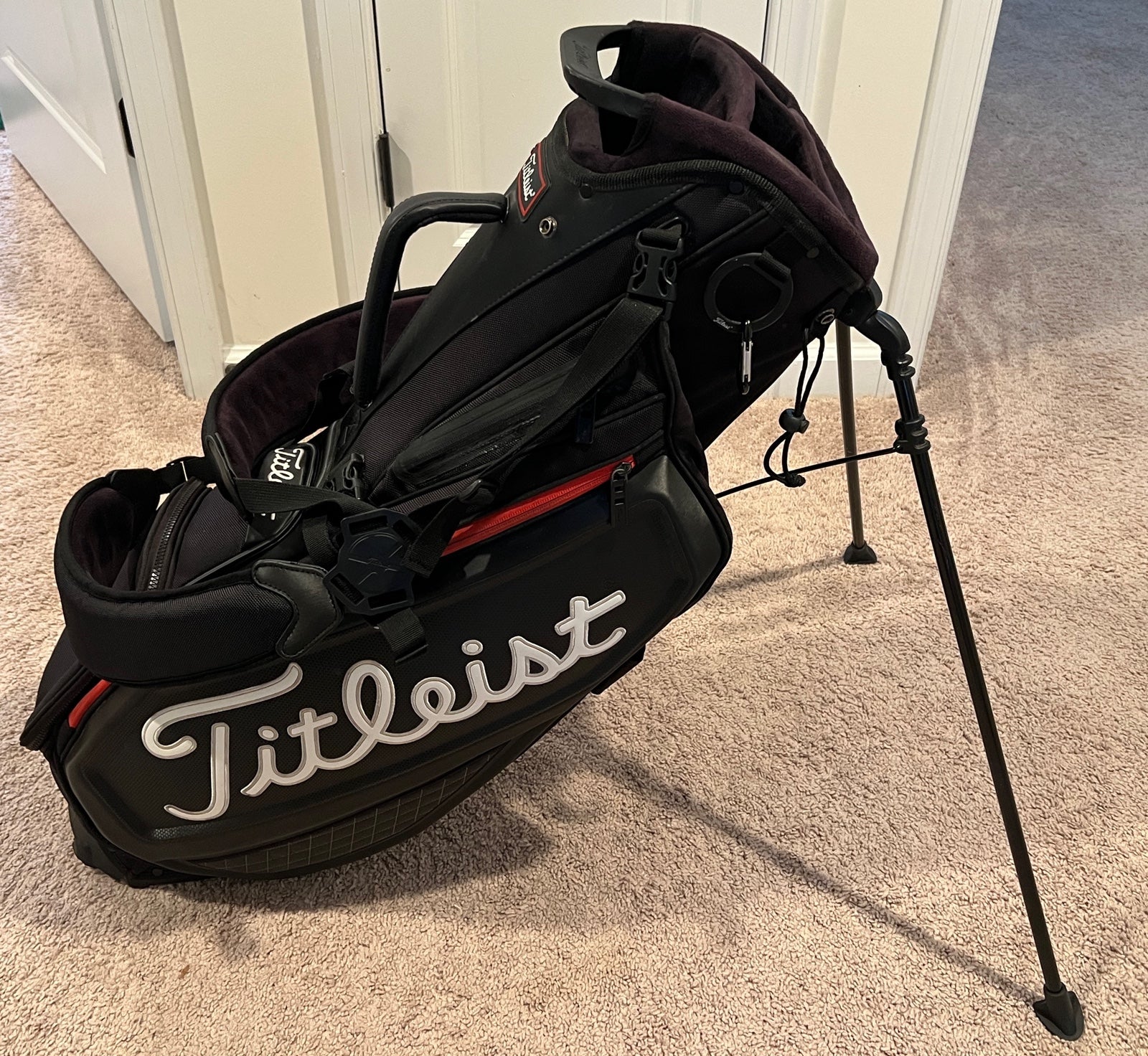 Titleist Premium Stand offers Bag Golf Bag