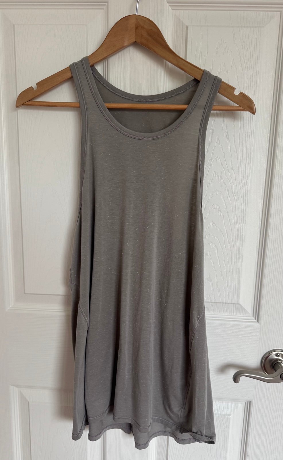 Women’s Lululemon Goal Up Taupe Tie Tank Size M