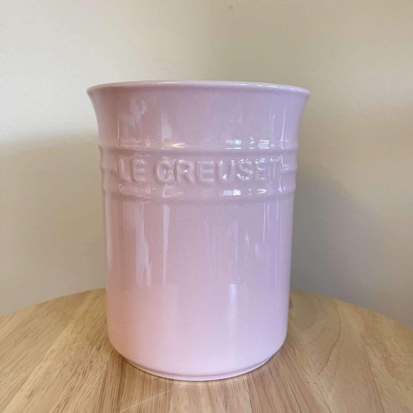 Le Creuset 1L Utensil Crock – Chiffon Pink Porcelain Glazed Stoneware Jar