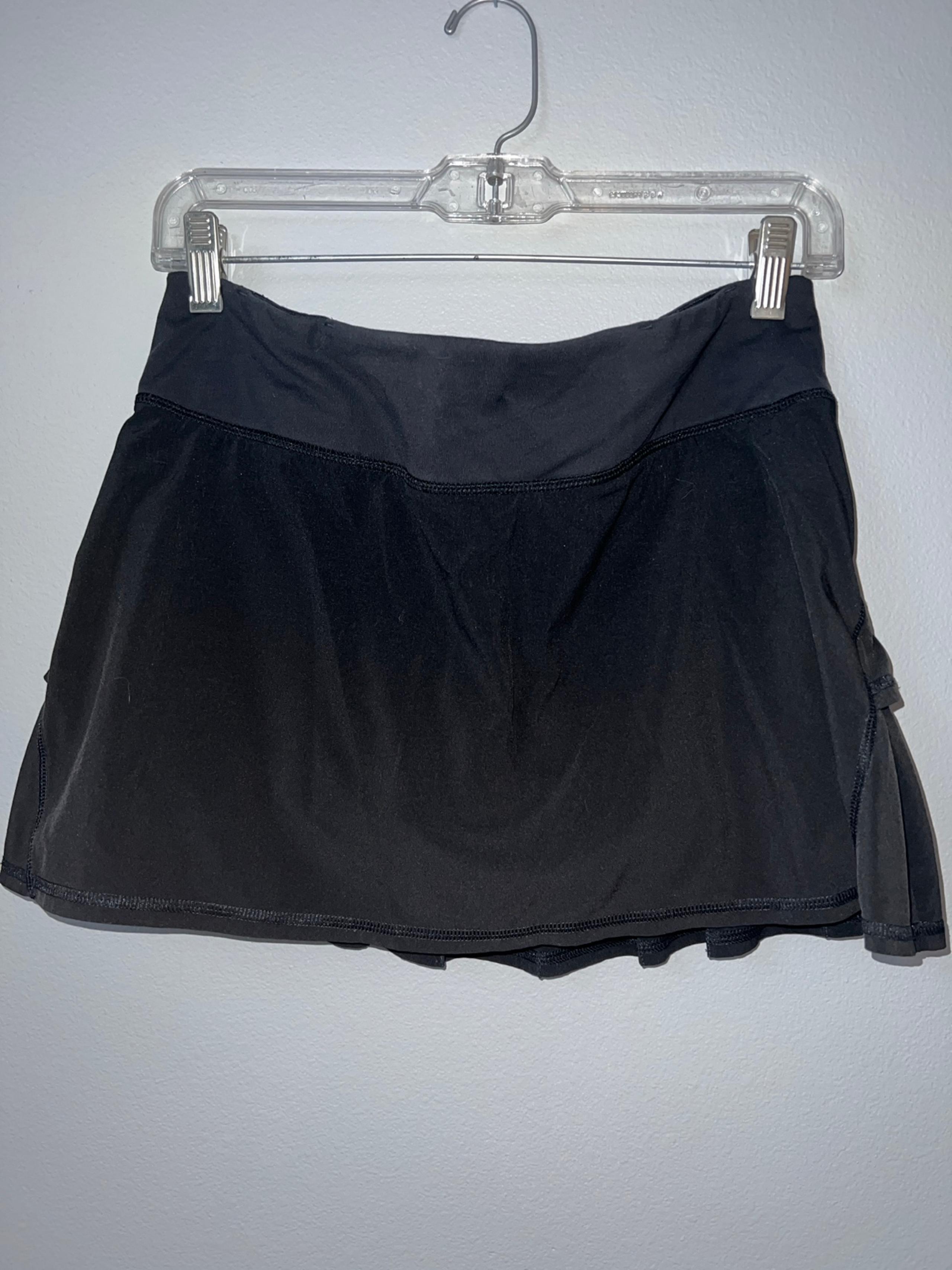 Lululemon Pace Setter Skirt Skort Women's Black Ruffle  Size 6 Reg EUC Athletica