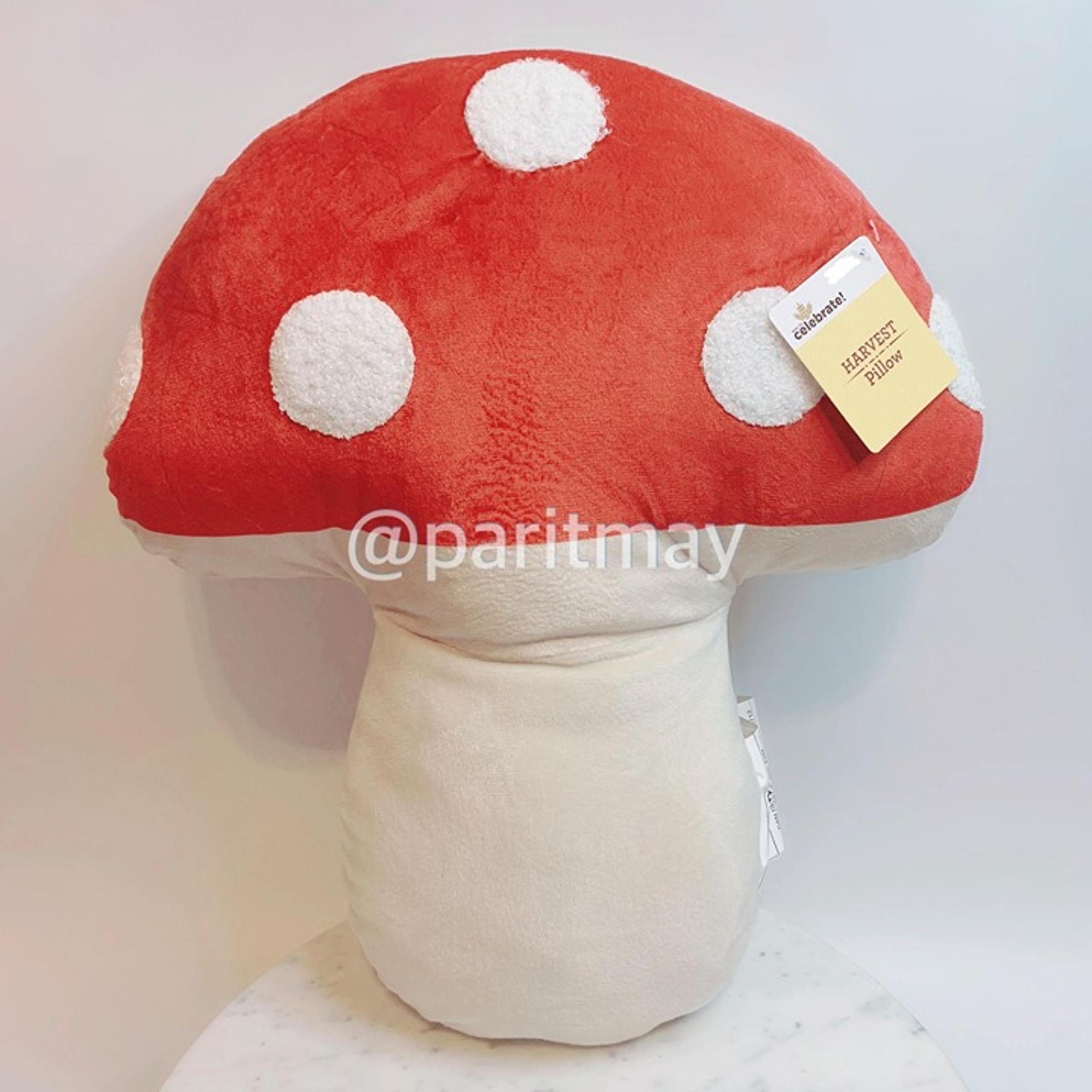 Harvest 15 inch Red Mushroom Decorative Pillow Way to Celebrate! (NEW WITH TAG)