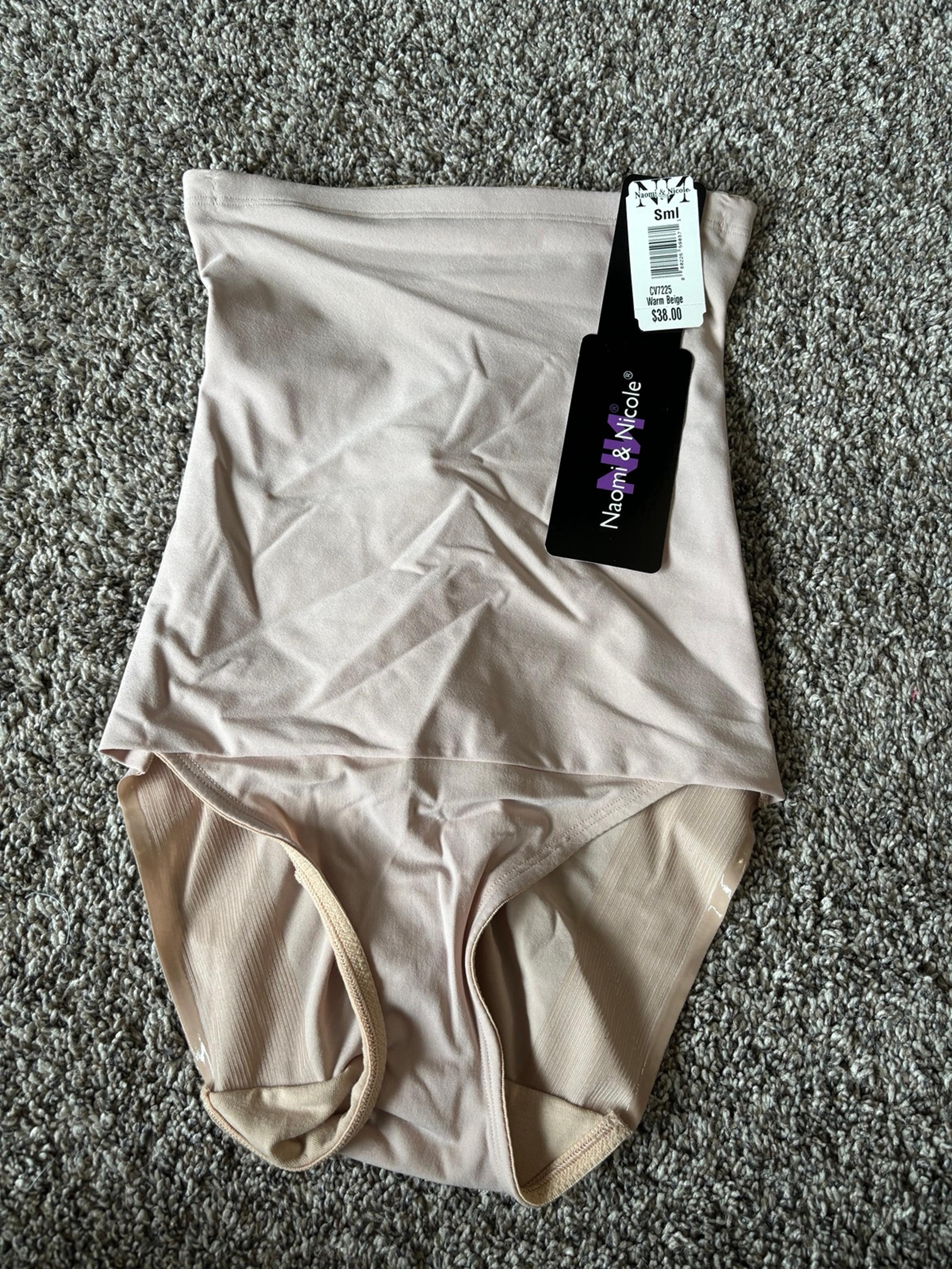 Naomi & Nicole Shape-wear briefs high waist nude Sz small