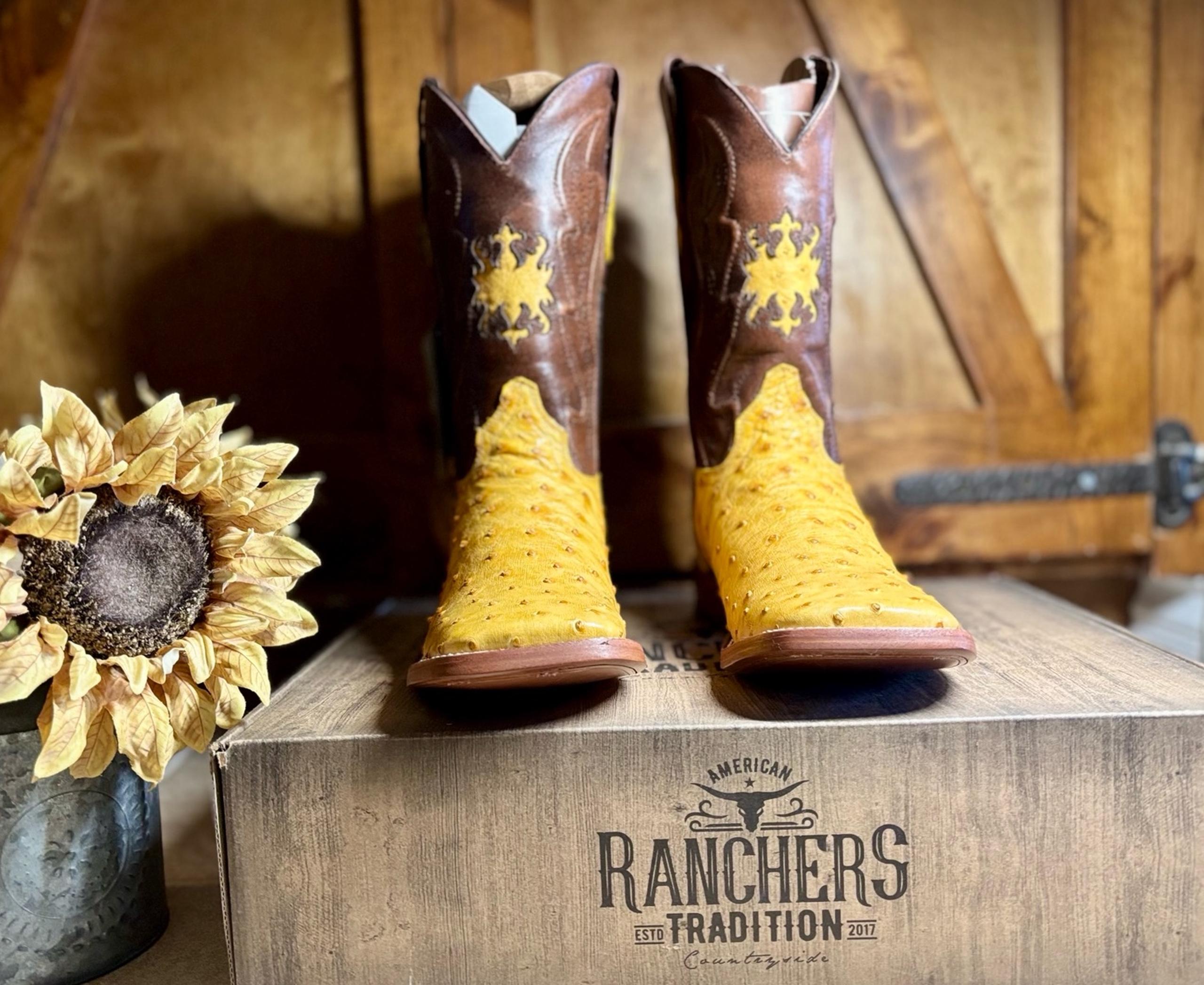Nwt mens full quill ostrich boots,wide square toe, 100% ostrich,SIZE9.5
