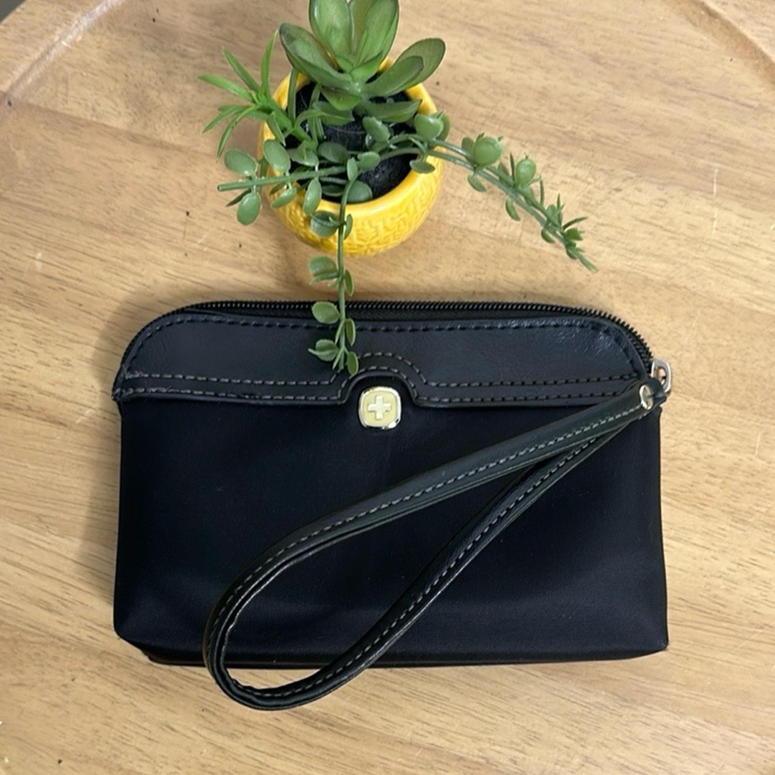 Victorinox Black Wristlet