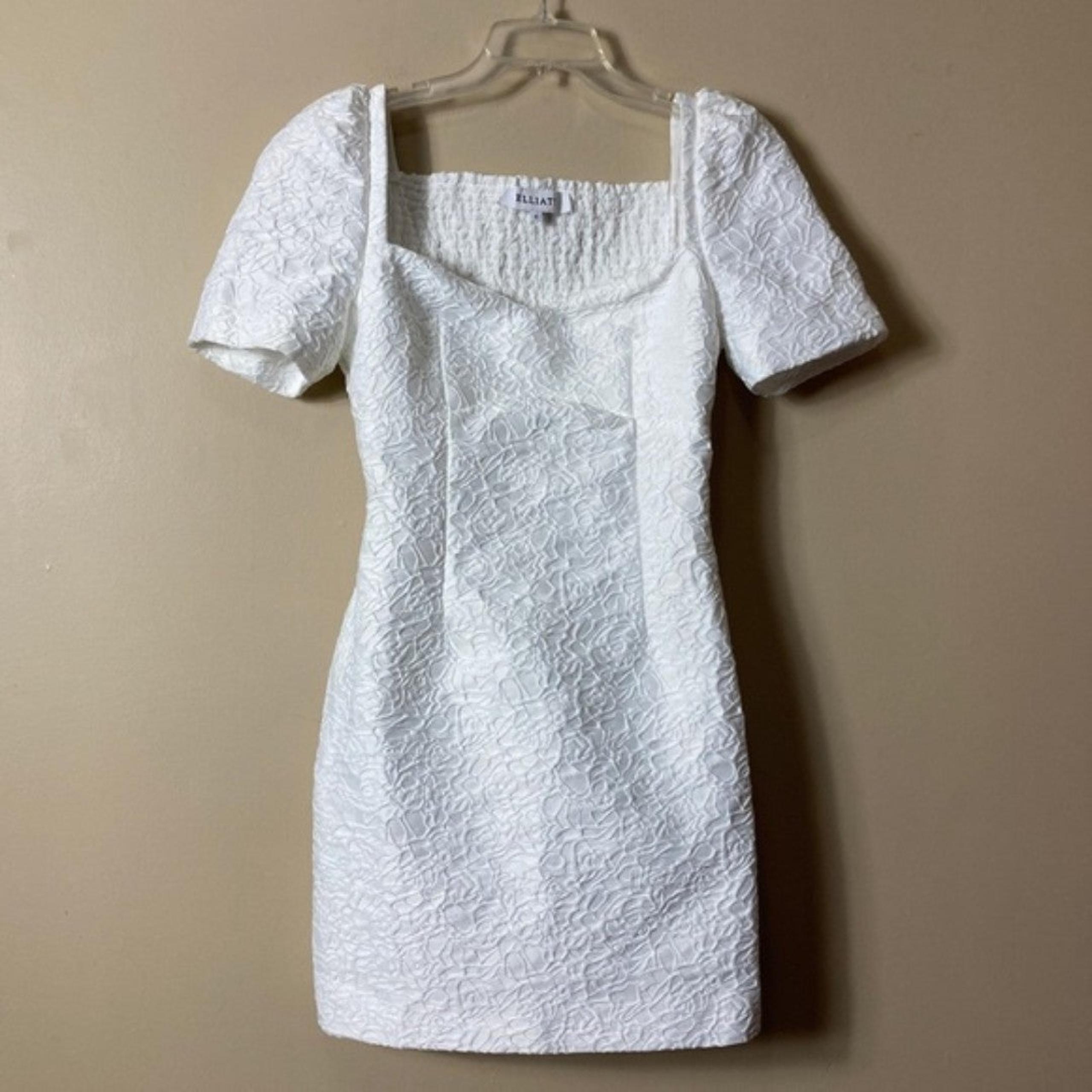 ELLIATT Feminise Textured Puff Sleeve Minidress White
