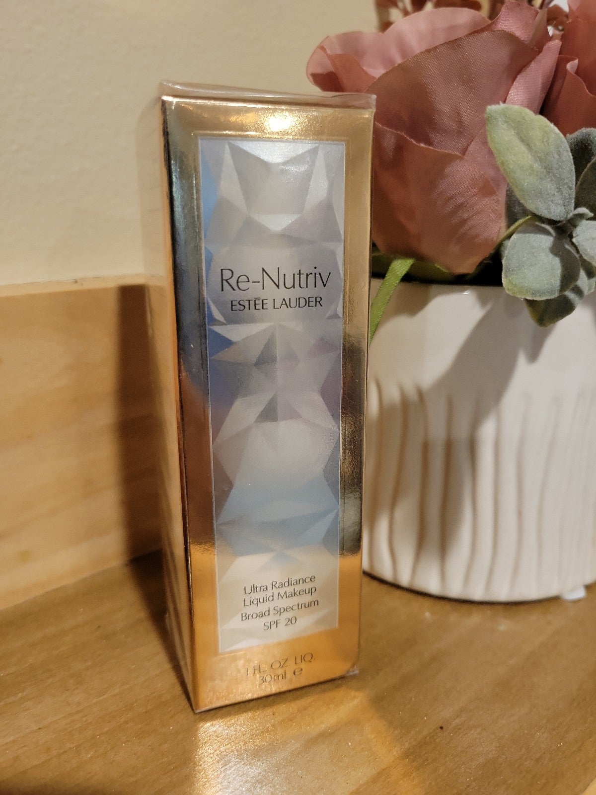 Estee Lauder Re-Nutriv