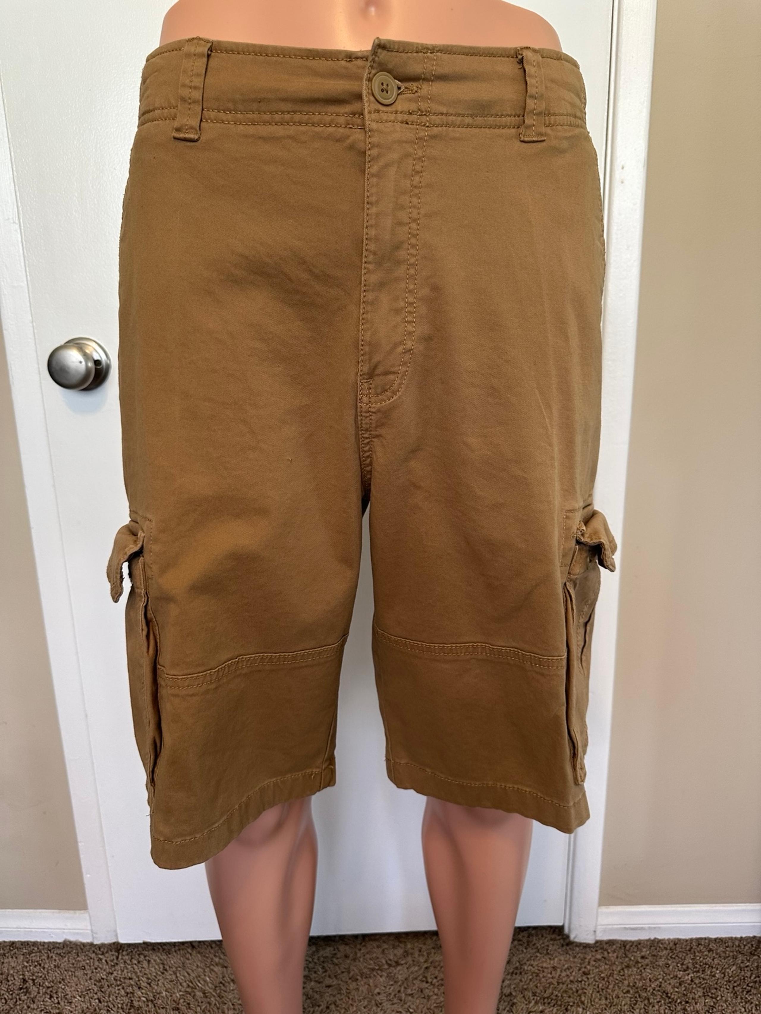 Goodfellow Men’s Tan Cargo Shorts Size 36