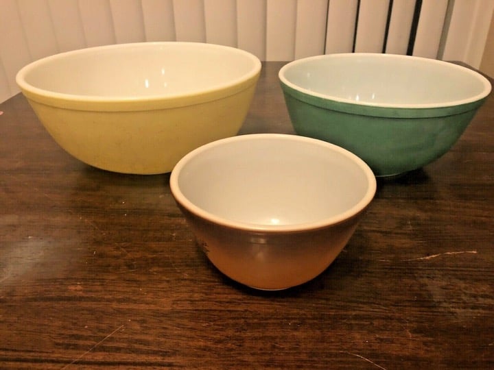 LOT VINTAGE (3) PYREX CORNING MIXING BOW