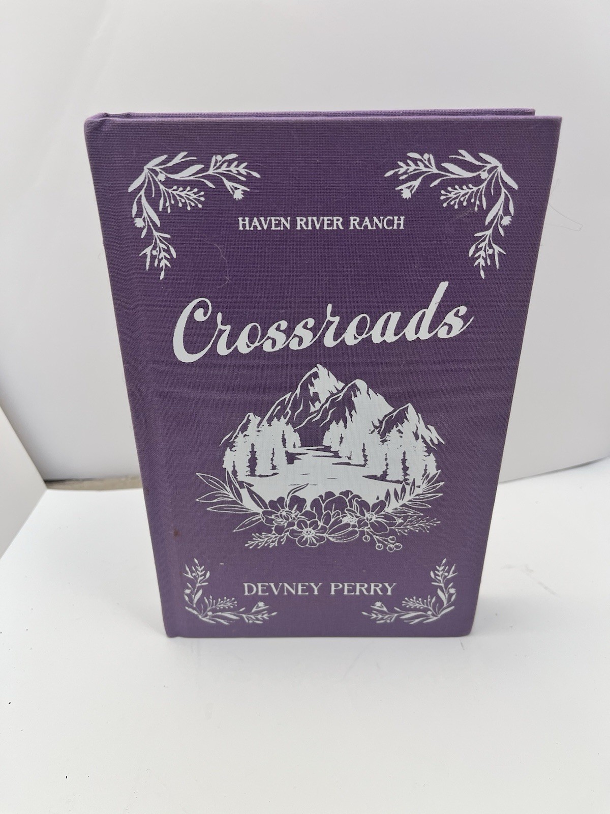 Crossroads (Haven River Ranch) Devney Perry PROBABLY SMUT Clothbound HC