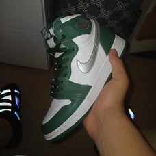 Air Jordan 1 Retro High OG 'Gorge Green size 4y