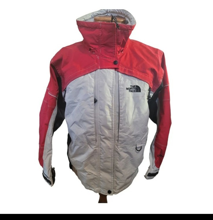 The North Face Women’s Medium Coat Hooded Gor-tex