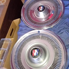 2-15 Buick LeSabre hubcaps