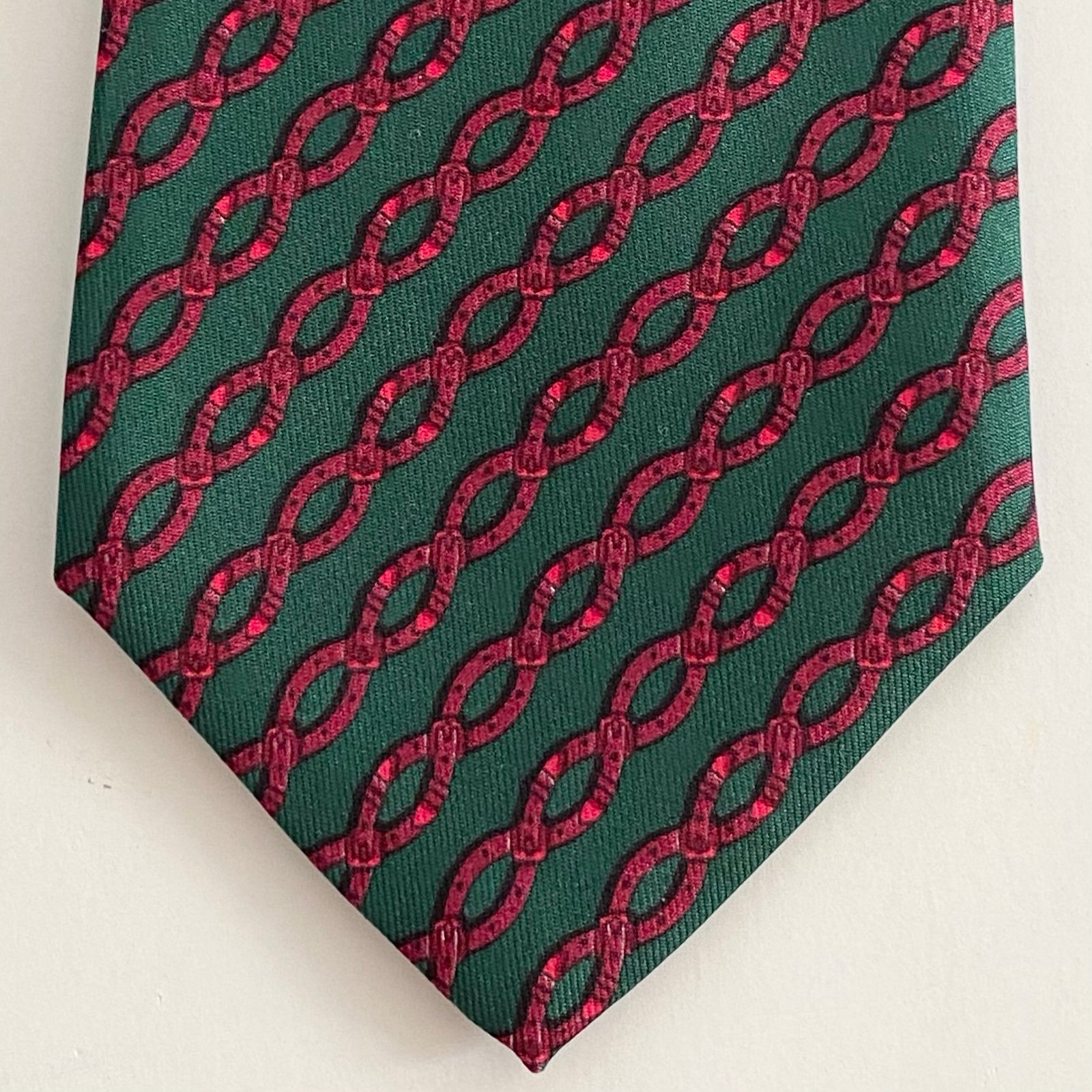 HERMÈS Paris 7021 TA Green Magenta Belt Design Print 100% Silk Tie Necktie