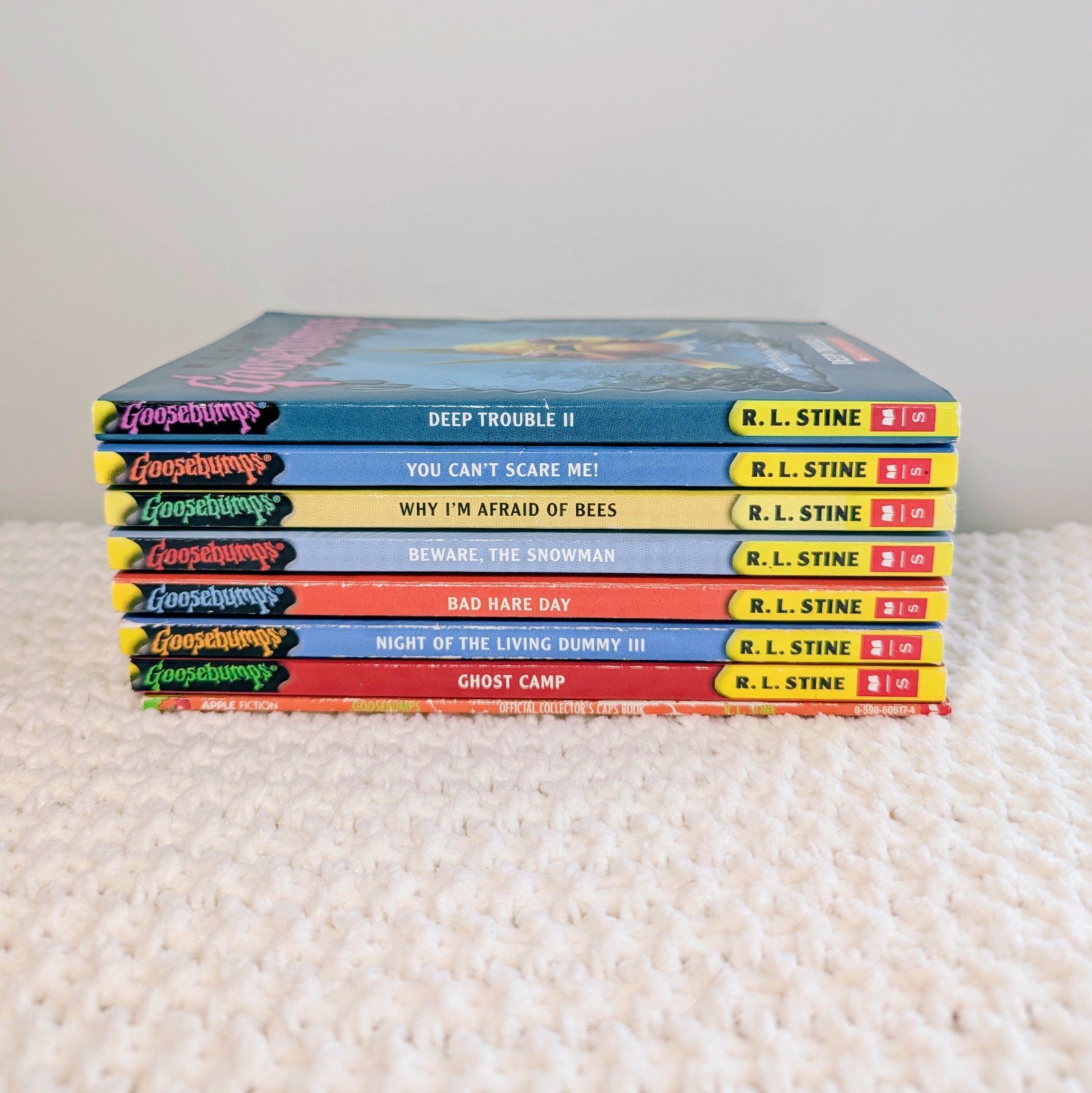 Goosebumps Lot of 7 Reprints and Caps Collector Book