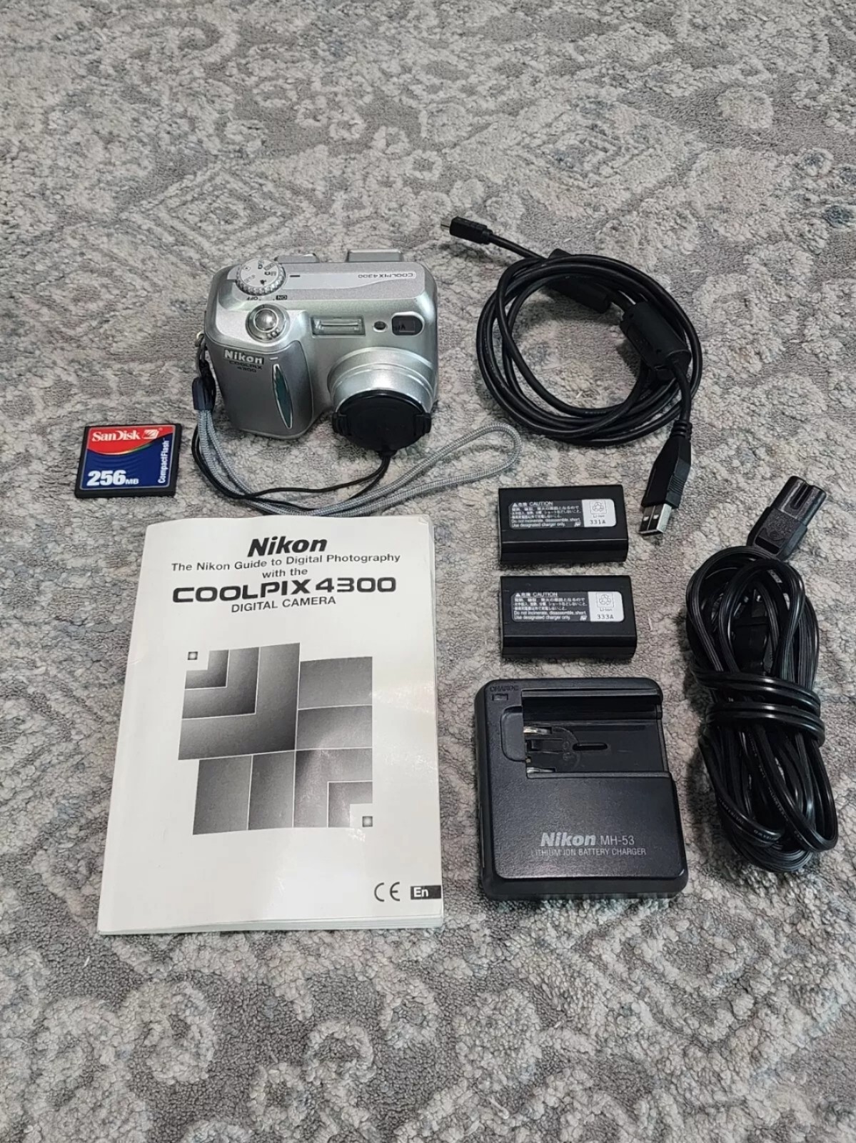 Nikon Coolpix 4300 vintage Luke new tested and working