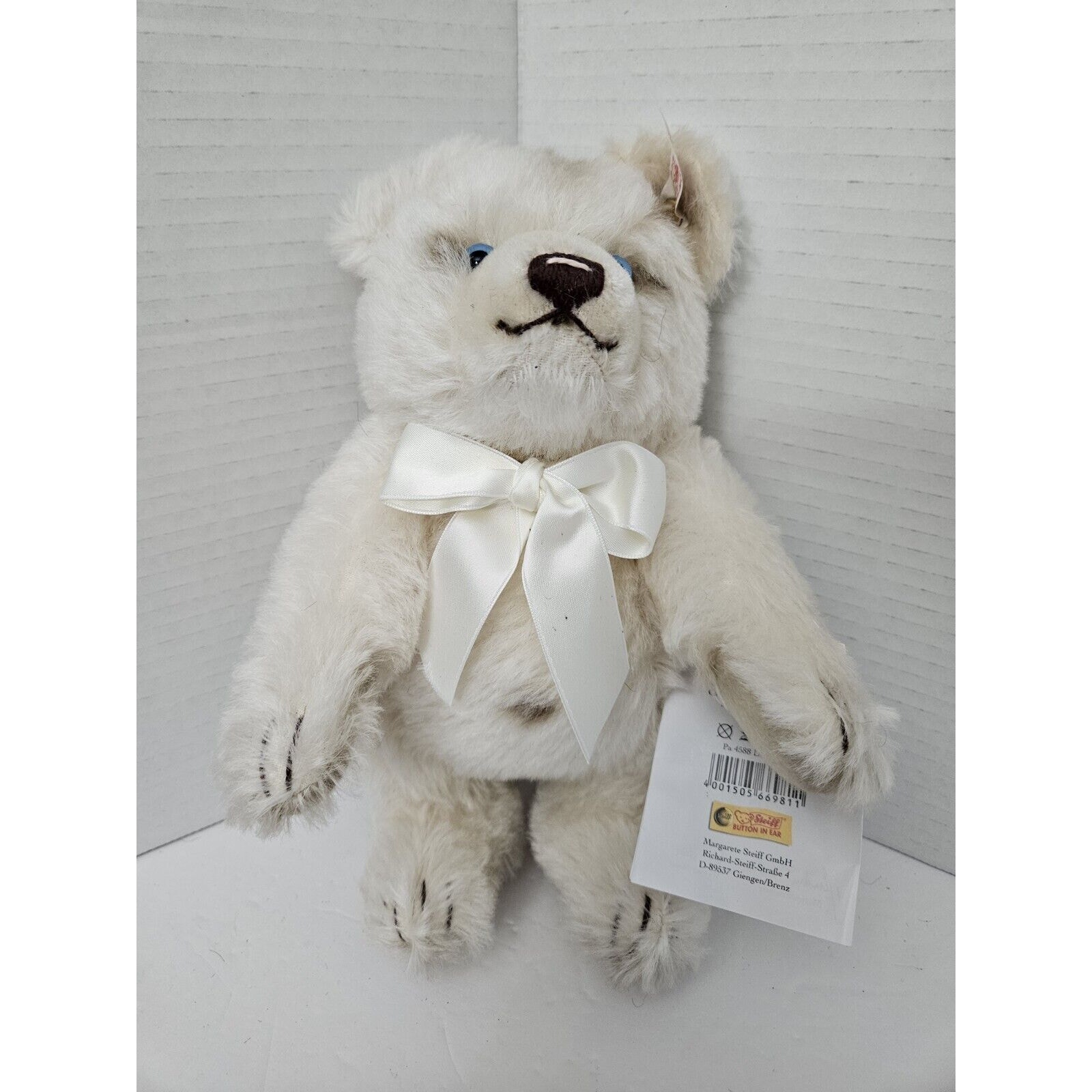 Signed 2006 Steiff 669811 Paws Across America White Jackie Bear NEW With Tags