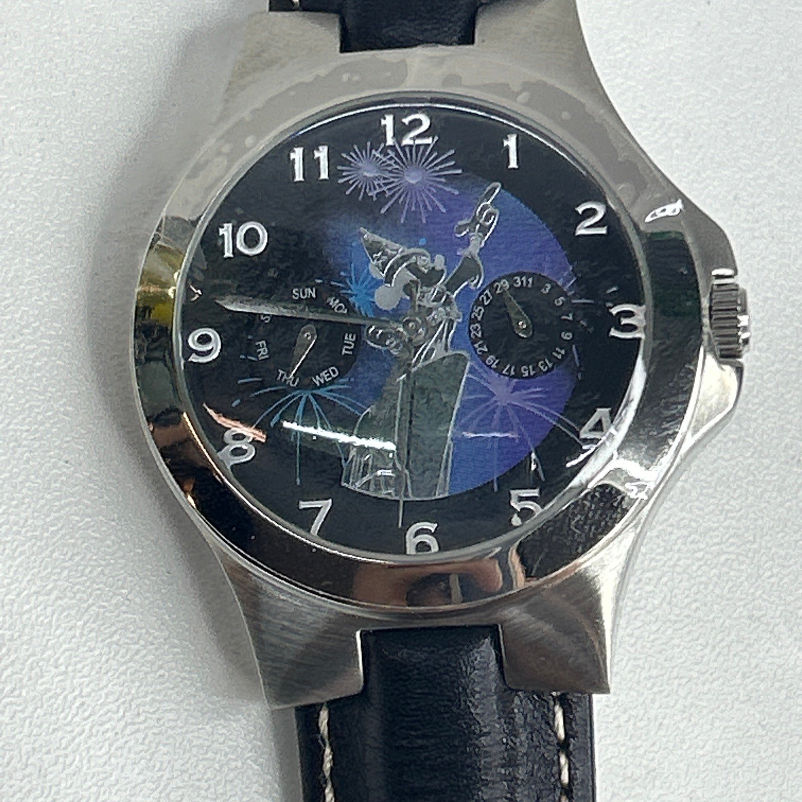 Walt Disney World Fantasia's Sorcerer Mickey Mouse Watch Needs Battery