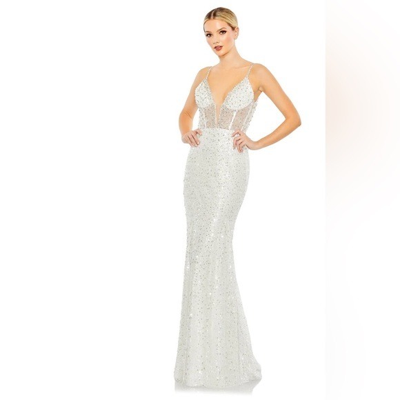 NWT MAC DUGGAL | EMBELLISHED PLUNGE NECK SLEEVELESS TRUMPET