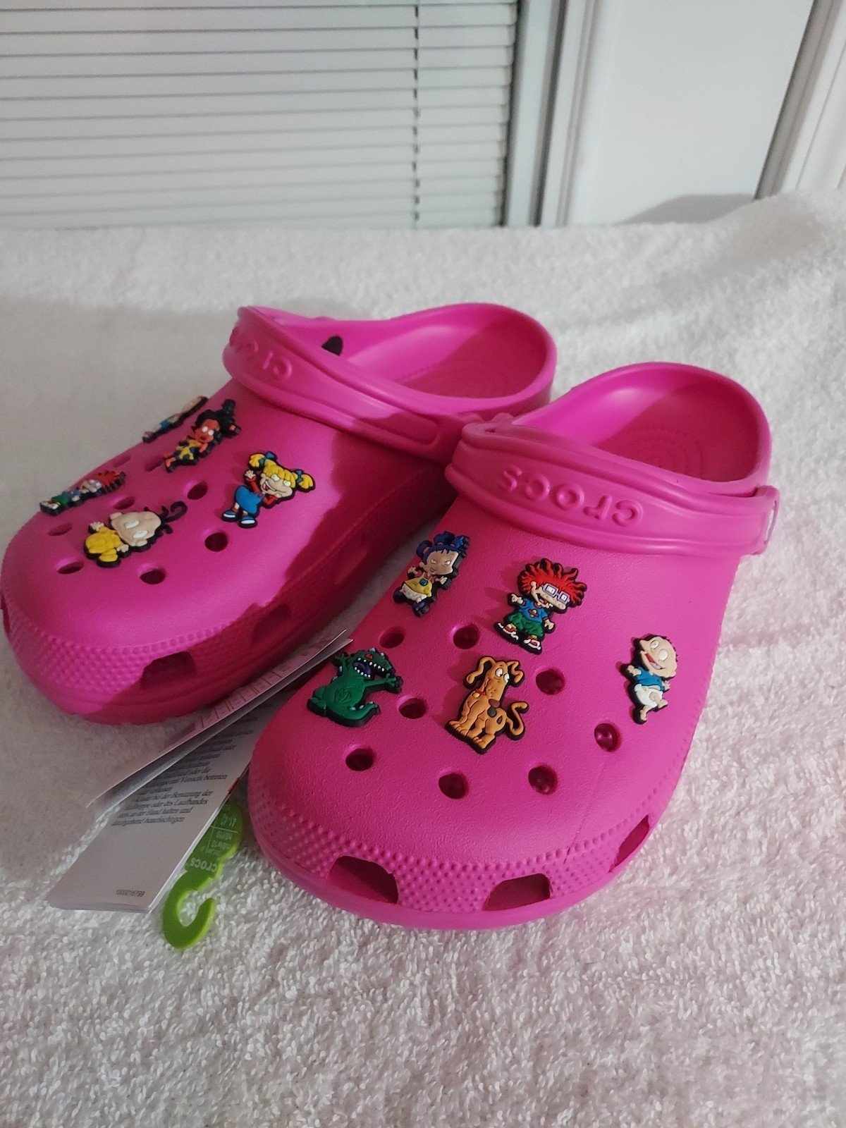 NWT WMNS CROCS SIZE 10 PINK JUICE CLASSIC CLOG