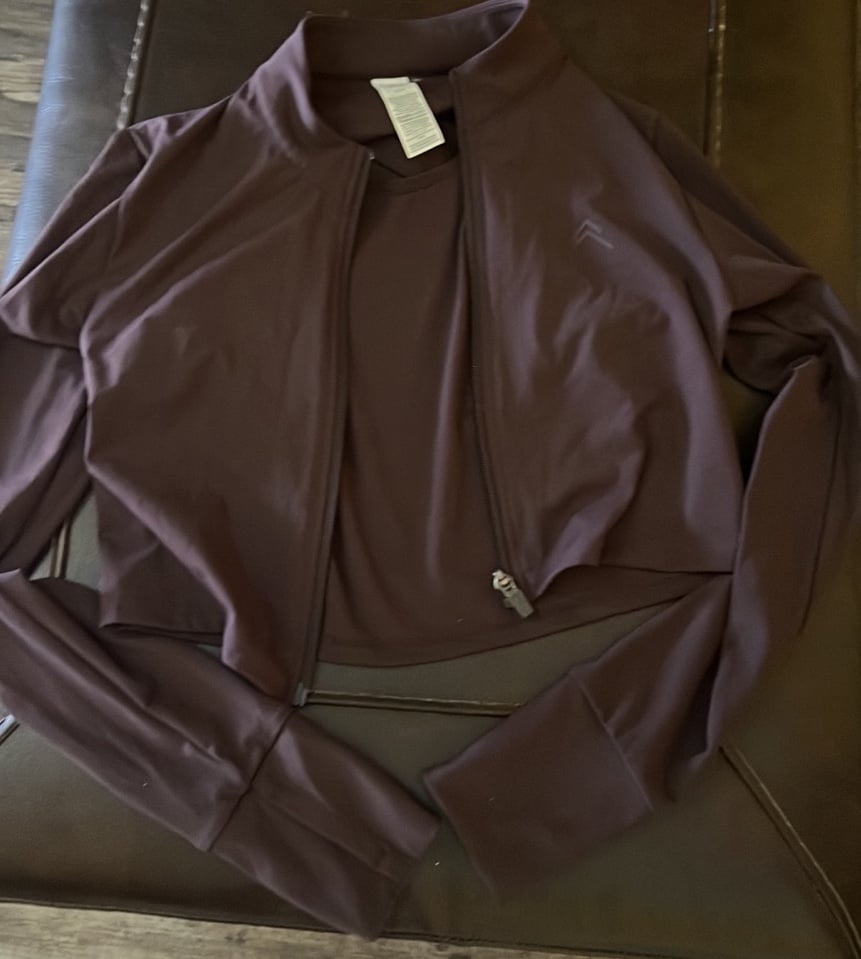 Oner active cropped zip up