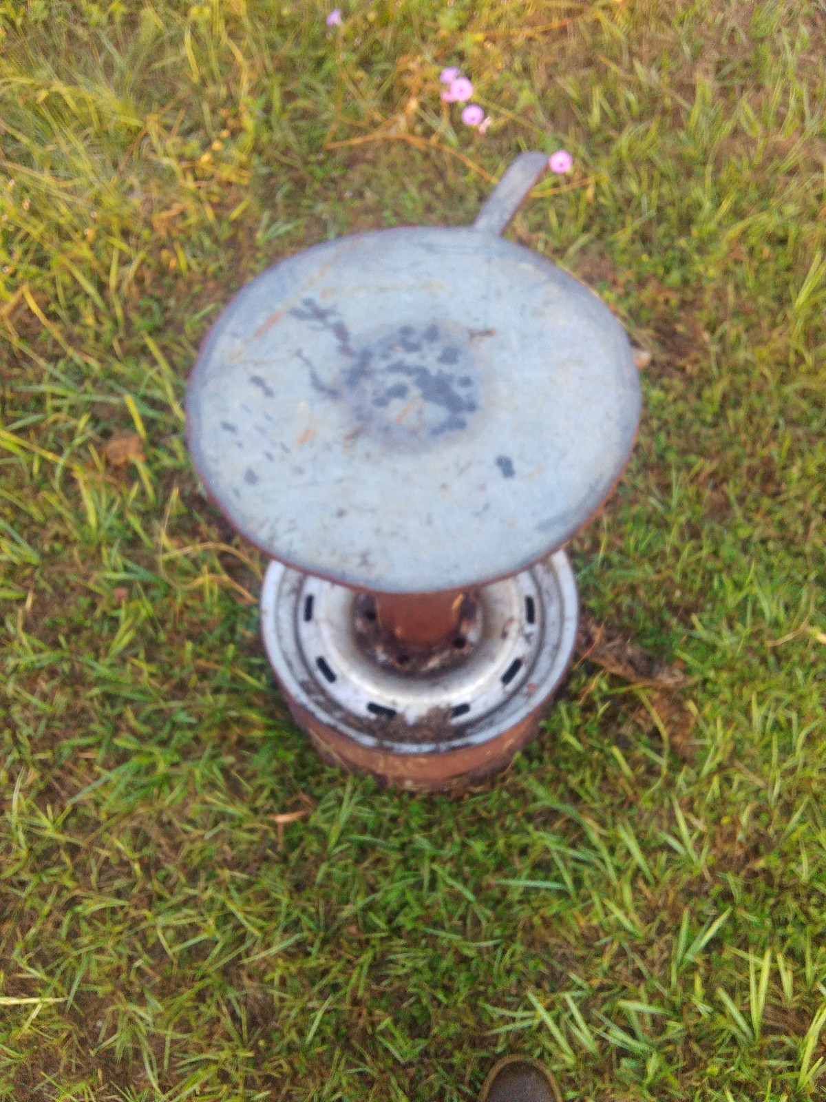 Metal table