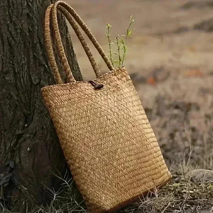 Simple Woven Straw Bag