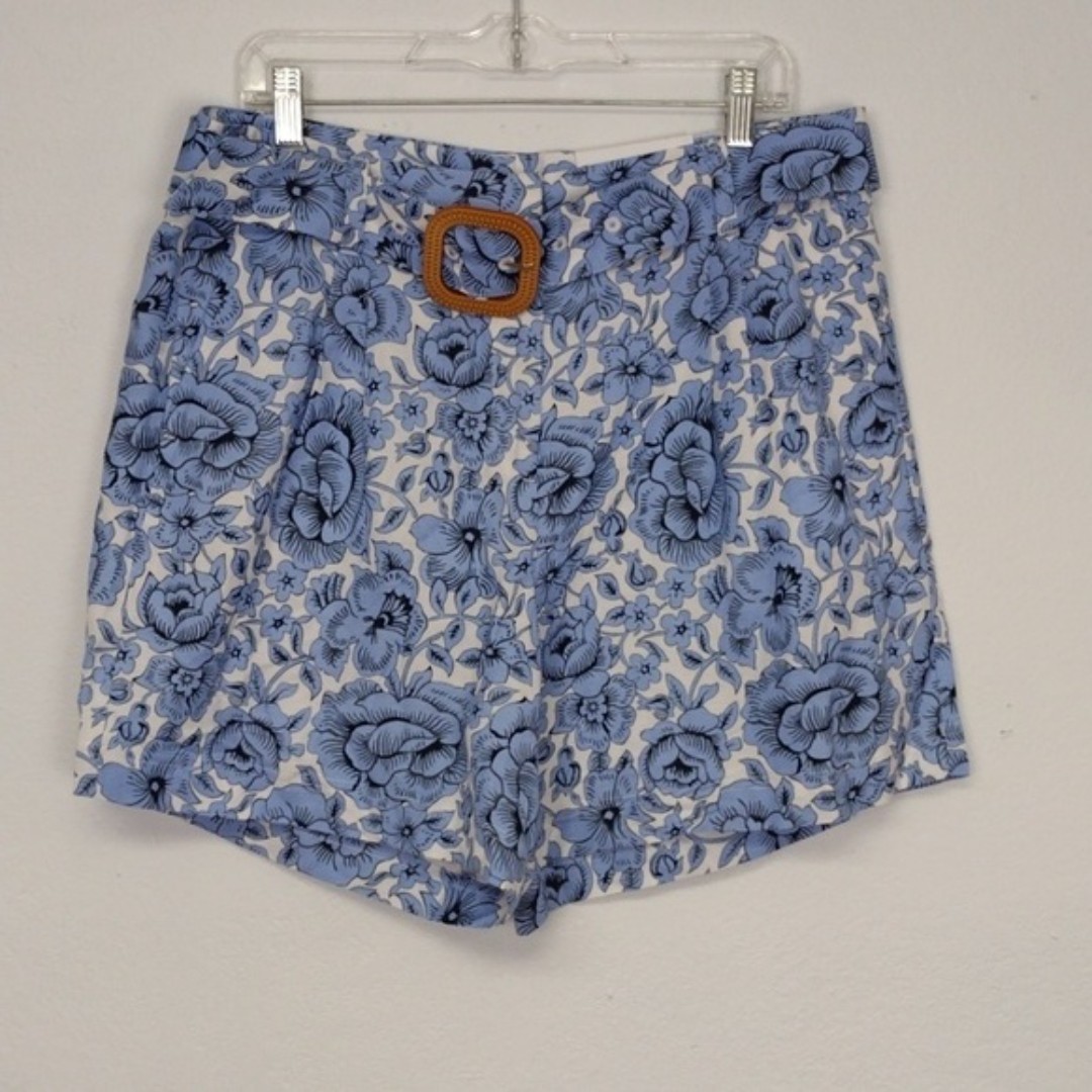 Ann Taylor Factory. NWT. Blue Floral Linen Blend Highrise Belted Shorts. Large