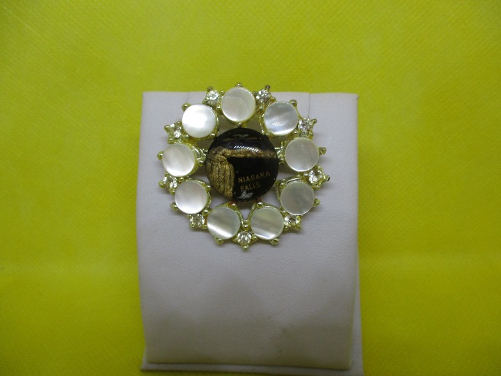 Reverse Glass Rhinestones Mother Of Pearl Broochj