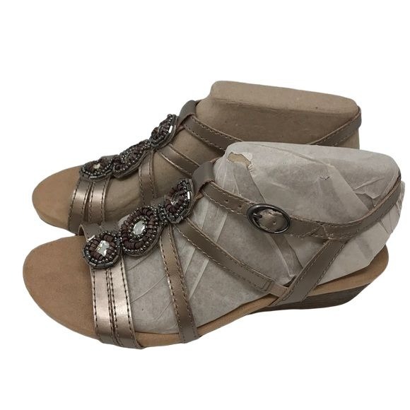 Cobb Hill Women's Hannah-ch Wedge Sandal Pewter Size 6M