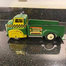 Vintage Antique Wyandotte Gardener's Truck Green
